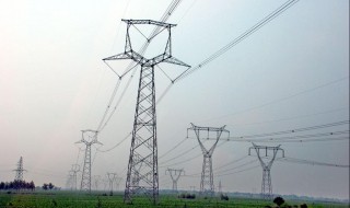 高铁桥下穿高压线是否可以 铁路两侧高压电线安全距离是多少