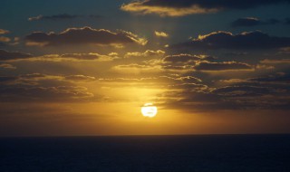 日出日落的句子 我们一起去看吧