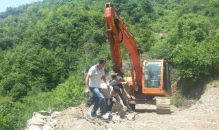 乡村公路修路弄需要资质证吗 你了解过吗