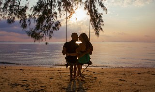 低调秀恩爱的句子 虐死单身狗