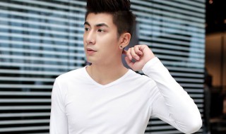 长袖t桖男搭配 这么配能显得有档次