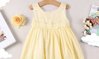 女童肉色裙子配什么打底裤 请看回答