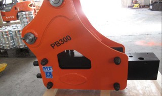 挖掘机破碎锤多长时间换油封 这两点要注意