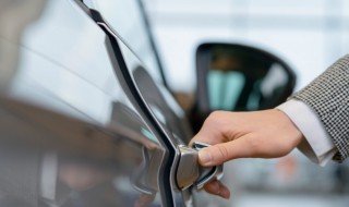 最近车门异响怎么办 开关车门有异响怎么办