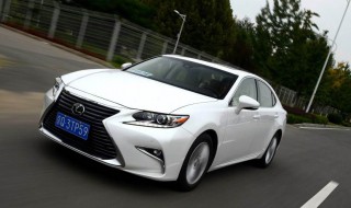 雷克萨斯es200参数配置 基本配置都有吗