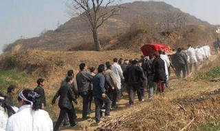 雨打坟和雨打棺材什么区别 请看回答