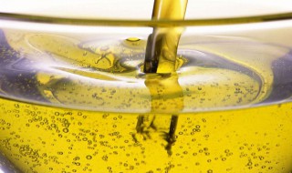 炸鱼用什么油 食神教你如何制作美味