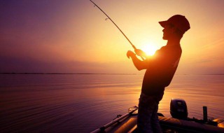 新手钓鱼抛竿的技巧 老钓友为你传授最真实的经验