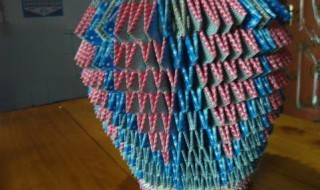 旧扑克牌做花瓶的步骤 4个步骤就搞定