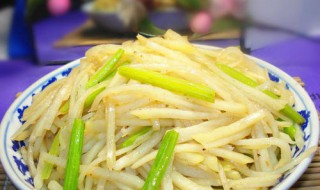 吃鸡蛋可以吃土豆丝芹菜蒜台吗 原来是这样的