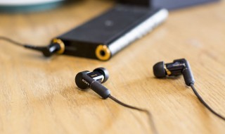 ZX300A配什么耳机性价比最高 请看回答