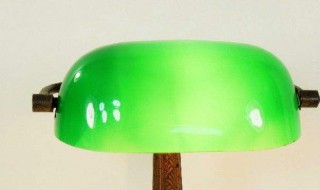 老式台灯如何修理更换灯头 如何拆卸台灯