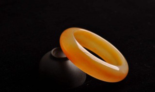 黄龙玉用什么油保养 有需要的朋友可以收藏