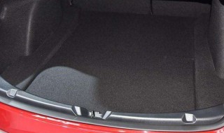 后备箱有“3不放”,到底是指啥东西?这一样分分钟竟能让车报废 后备箱三不放详解