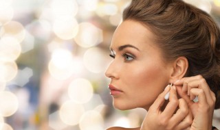 女人带耳环的好处 你带耳环吗