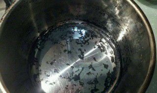 铝锅烧糊了上面黑的怎么去掉 锅烧糊了怎么办