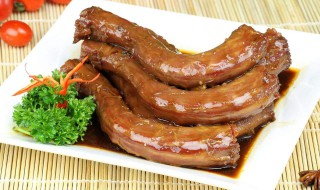 卤鸭脖的步骤 如何卤鸭脖