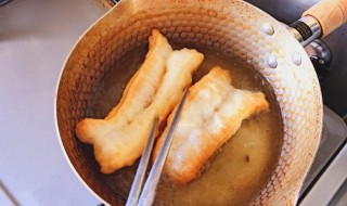 自己在家如何炸油条 炸油条做法