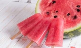 如何做雪碧冰棒 雪碧冰棒的做法