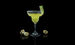 如何做一杯鸡尾酒 怎么做一杯鸡尾酒