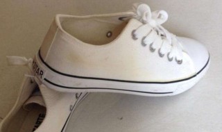 帆布鞋泛黄该如何处理 帆布鞋泛黄处理方法