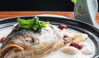 鱼头如何做汤好吃 做鱼头汤的方法