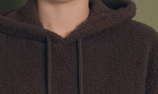 卫衣掉绒毛严重怎么处理 可以利用什么小工具呢