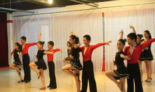 拉丁舞呼吸正确方法 拉丁舞呼吸的方法