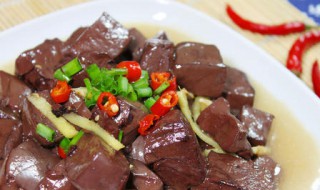 炒猪红怎么做 需要什么配料呢