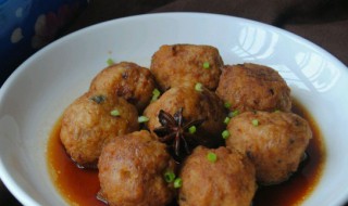 炸狮子球做法 炸狮子球的做法