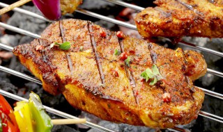 吃牛排发朋友圈的句子 配什么文字比较好