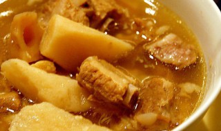 怎么做排骨不油 山药清炖排骨汤的做法