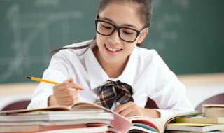 沾花惹草的意思 沾花惹草成语的意思