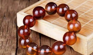 琥珀手串的功效与作用禁忌 盘点琥珀手串的功效