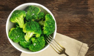 西兰花炒虾仁家常做法窍门 西兰花炒虾仁的烹饪方法