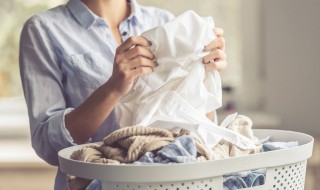 白衣服洗串色了怎么复原 白衣服洗串色的复原方法