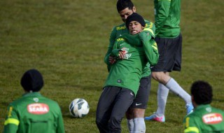 莞式中的锁喉是什么 原来是这意思