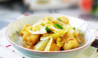 白菜油豆腐家常做法 具体做法总结