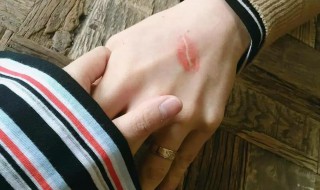 如何证明自己有女朋友 怎么从小细节证明自己是有女朋友的