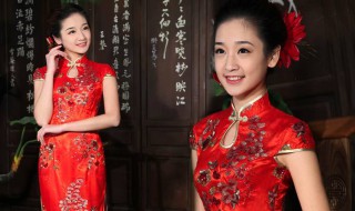 酒红色旗袍配什么颜色羊毛披肩 有什么建议