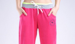 裤子绳子腰带怎么系 运动裤上的带子怎么系