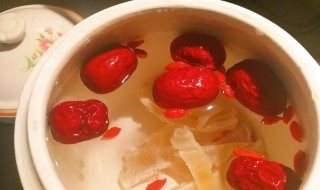 红枣花胶的做法 这样做很滋补