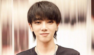 华晨宇家世如何 原来这么有钱