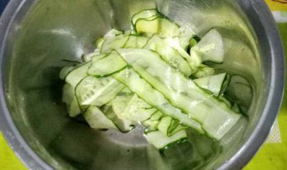 如何做米面辣椒瓜片 怎么做好吃