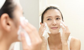 白醋和蜂蜜擦脸要洗吗 白醋蜂蜜可以同时洗脸吗