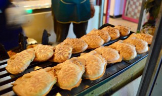 小鱼馅怎样做 小鱼饼的肉馅怎么做