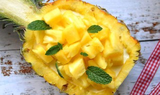 菠萝冰淇淋的做法 简单美味低热量