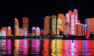 青岛灯光秀最佳观看地点 青岛灯光秀表演最佳观赏地点