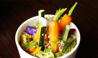 奶酪沙拉做法图解 给大家讲解一下