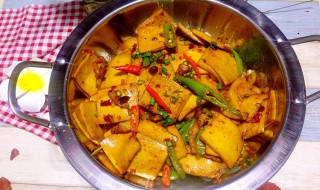 石锅千叶豆腐如何做 做法如下